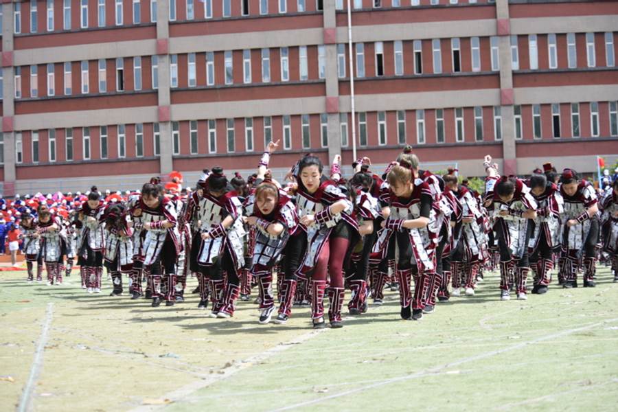 http://www.cctourcollege.com/_upload/article/images/2a/64/4c4e6fef41aea691f6a85f78bd73/622e6b4f-dfbd-425e-afba-0d76fb65d70c.jpg